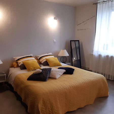 Ferme Des Champs Hotel Vrecourt ภายนอก รูปภาพ