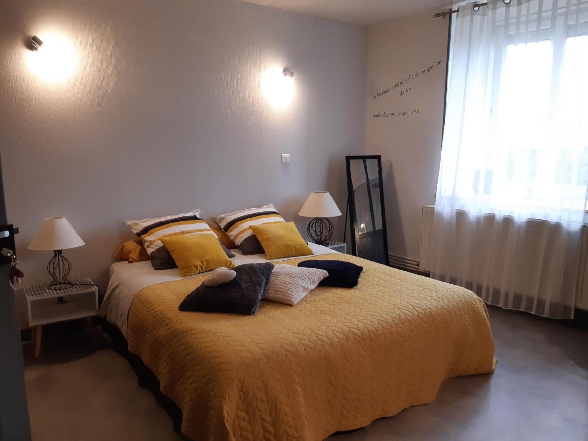 Ferme Des Champs Hotel Vrecourt ภายนอก รูปภาพ