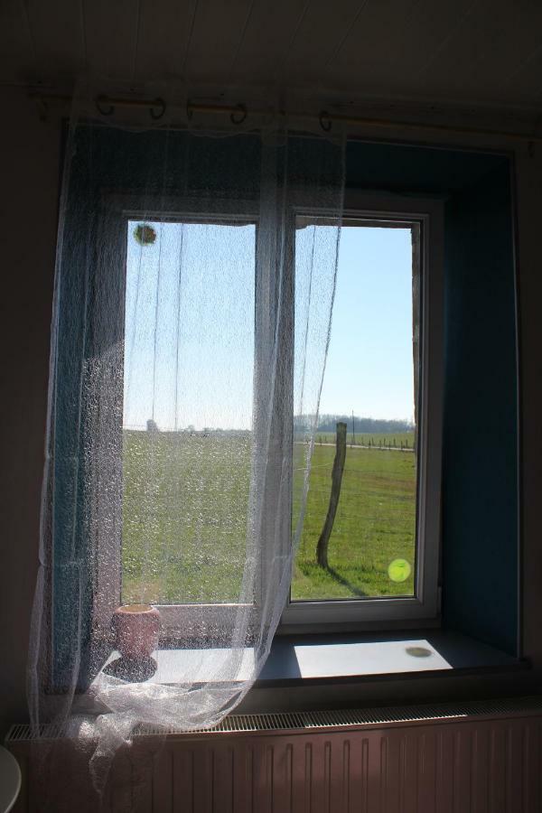 Ferme Des Champs Hotel Vrecourt ภายนอก รูปภาพ